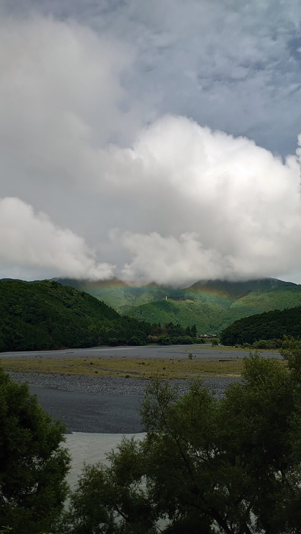 �v��e���i